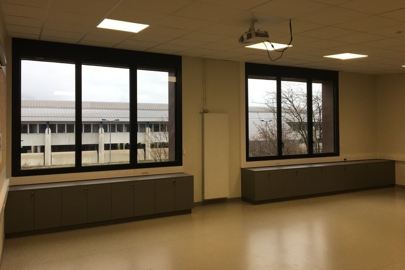 Création de casiers avec portes verrouillables pour l'université Savoie Technolac